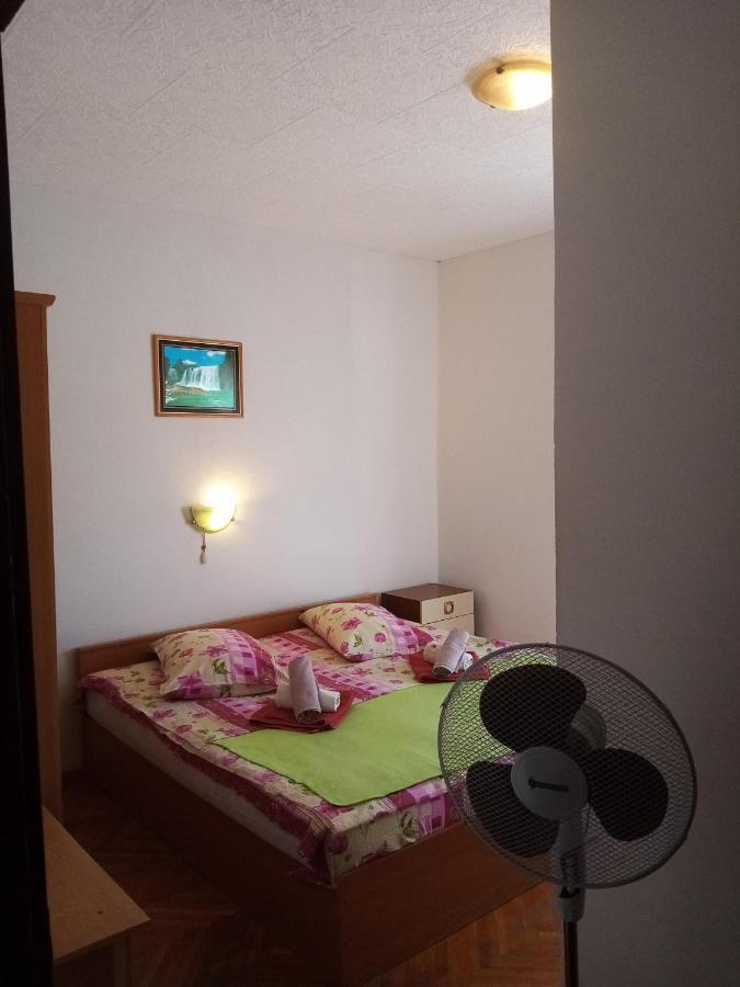 לופאר Apartments "Sun-Sea" מראה חיצוני תמונה