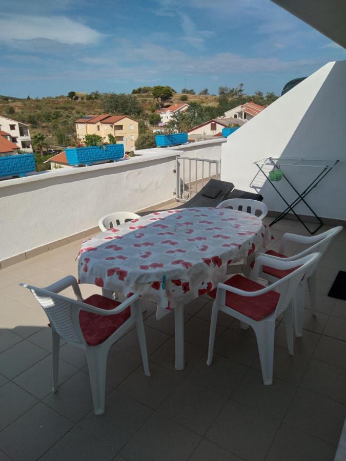 לופאר Apartments "Sun-Sea" מראה חיצוני תמונה