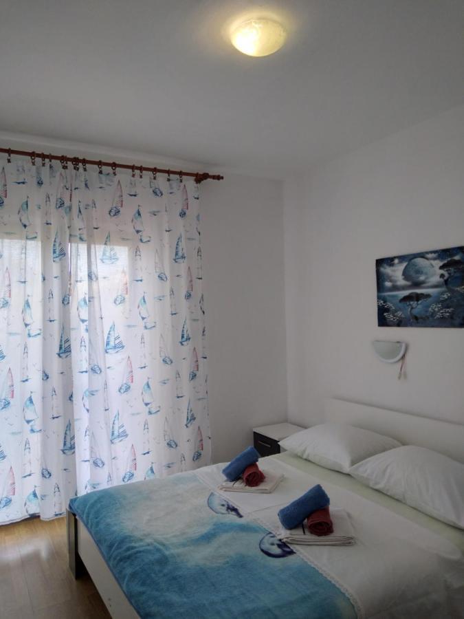 לופאר Apartments "Sun-Sea" מראה חיצוני תמונה
