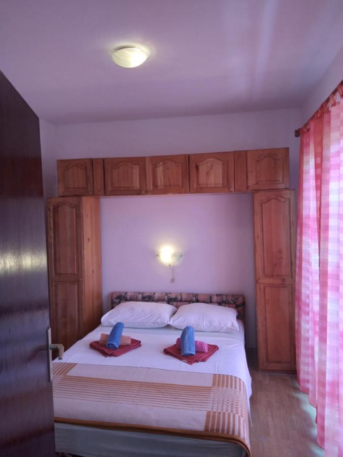 לופאר Apartments "Sun-Sea" מראה חיצוני תמונה