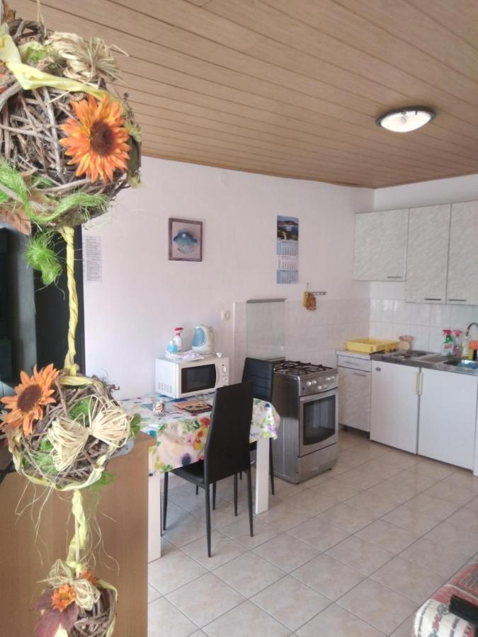 לופאר Apartments "Sun-Sea" מראה חיצוני תמונה
