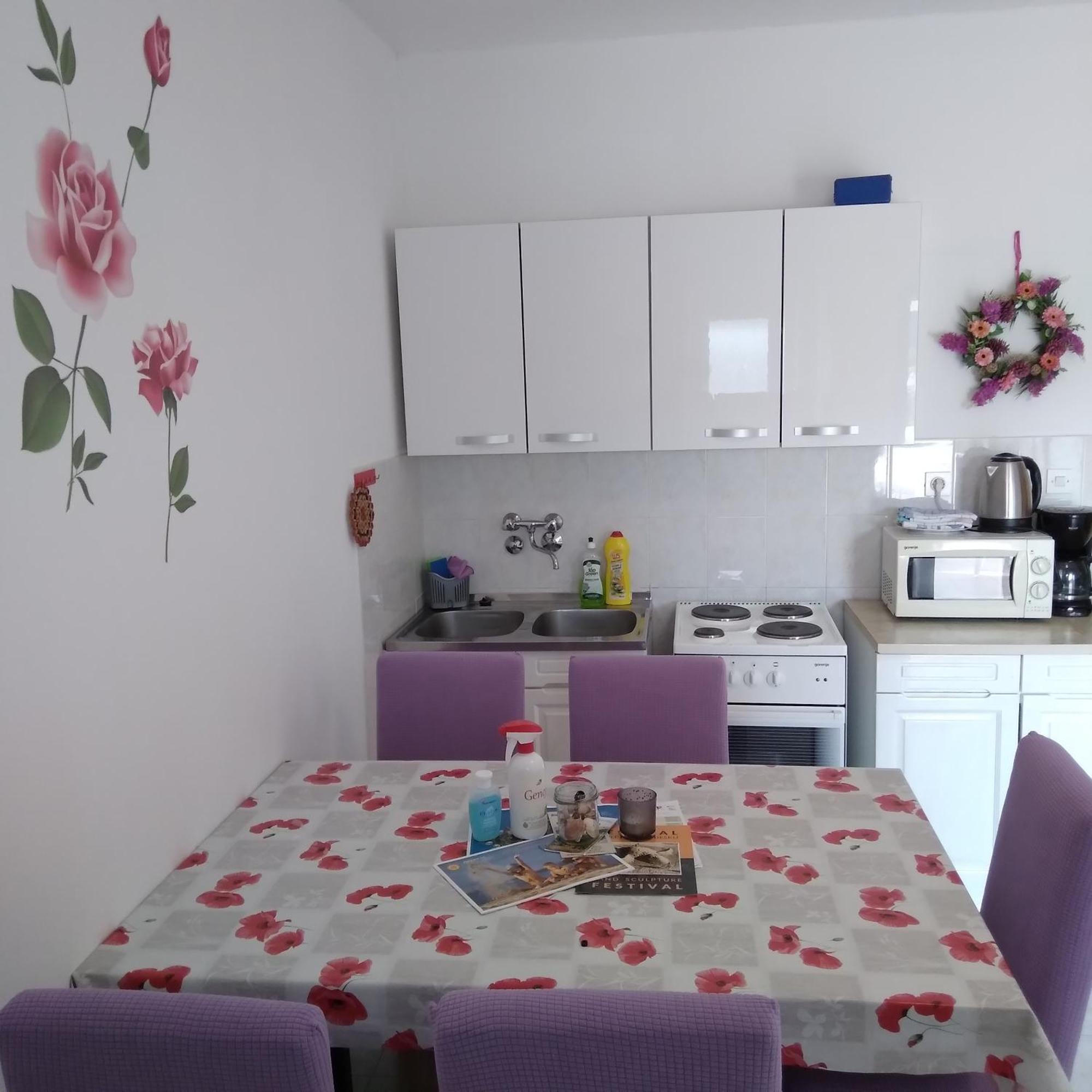לופאר Apartments "Sun-Sea" מראה חיצוני תמונה